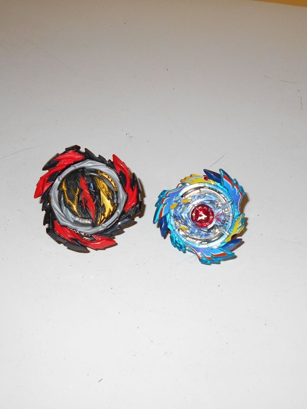 2 Beyblade Burst DB Dangerous Belial Almight & Valkyrie Beyblade